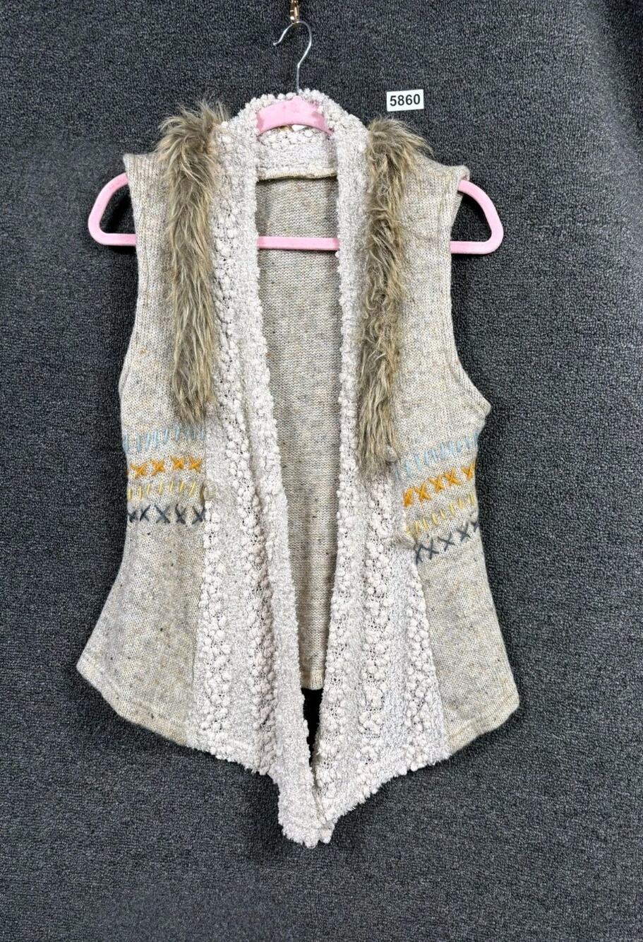 Lulumari Fleece Vest With Faux Fur Collar Womens Size M Beige Fair Isle Bohemian